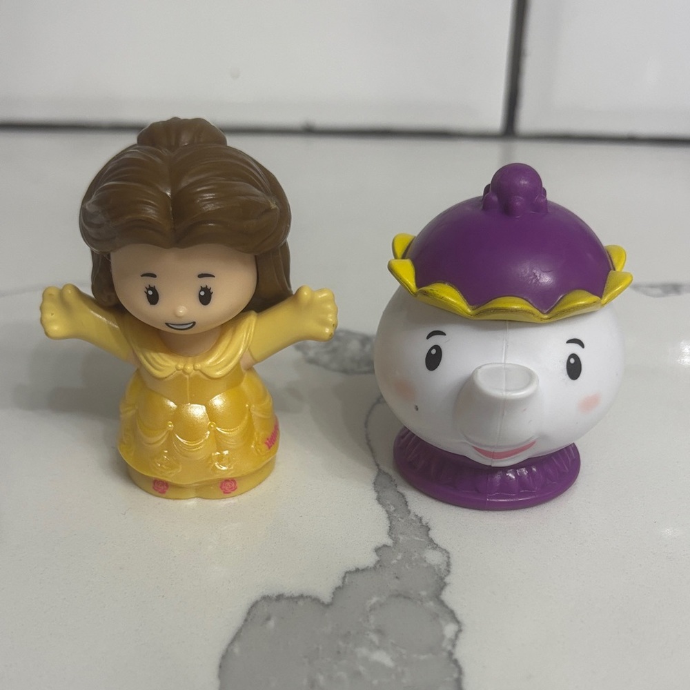 Little People Belle and Mrs Potts 2022